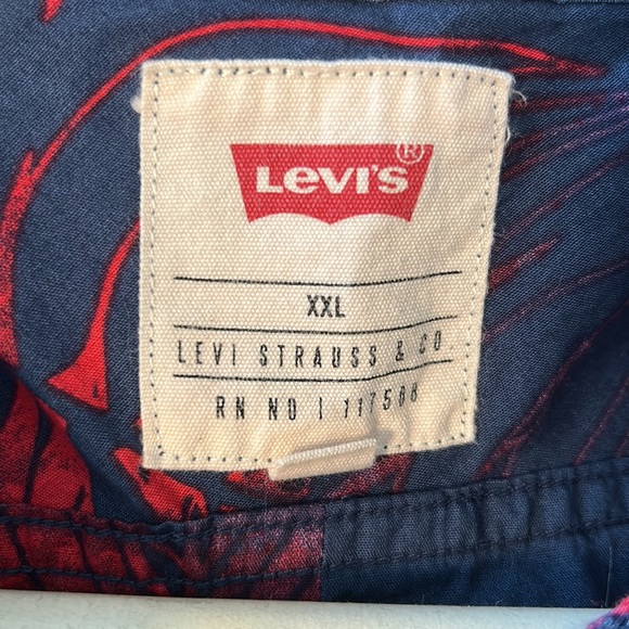 Levi’s men’s button down shirt - Picture 2 of 2